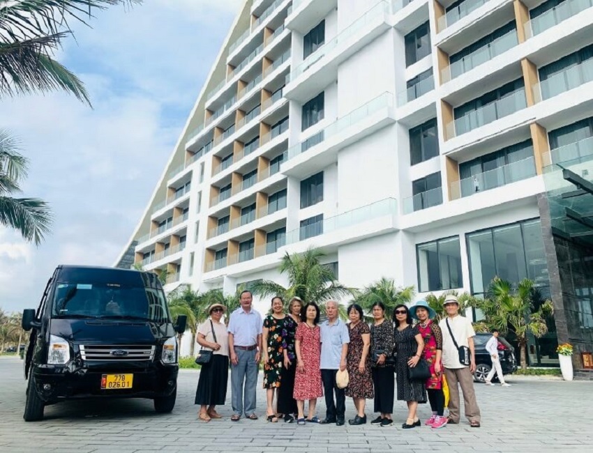 Đón khách tham gia Tour